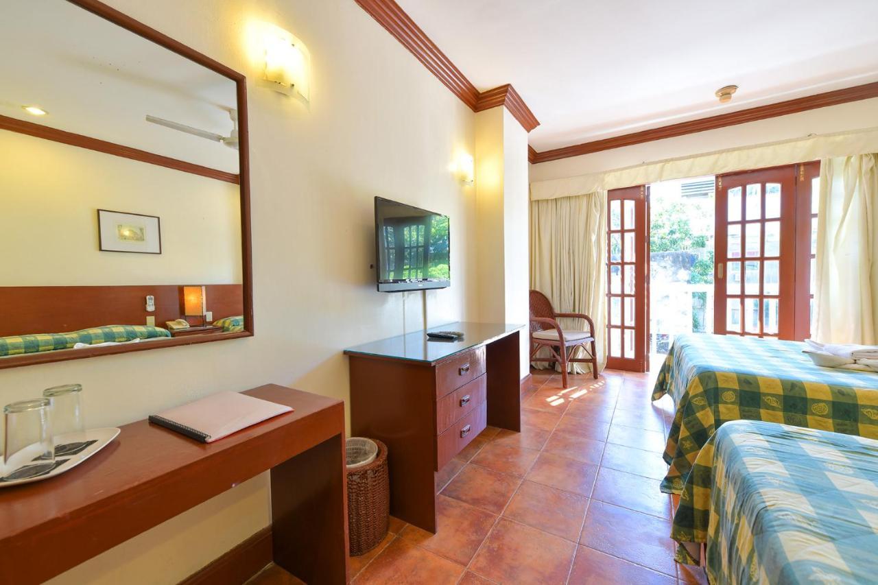 Hey Jude Resort Hotel Balabag  Экстерьер фото