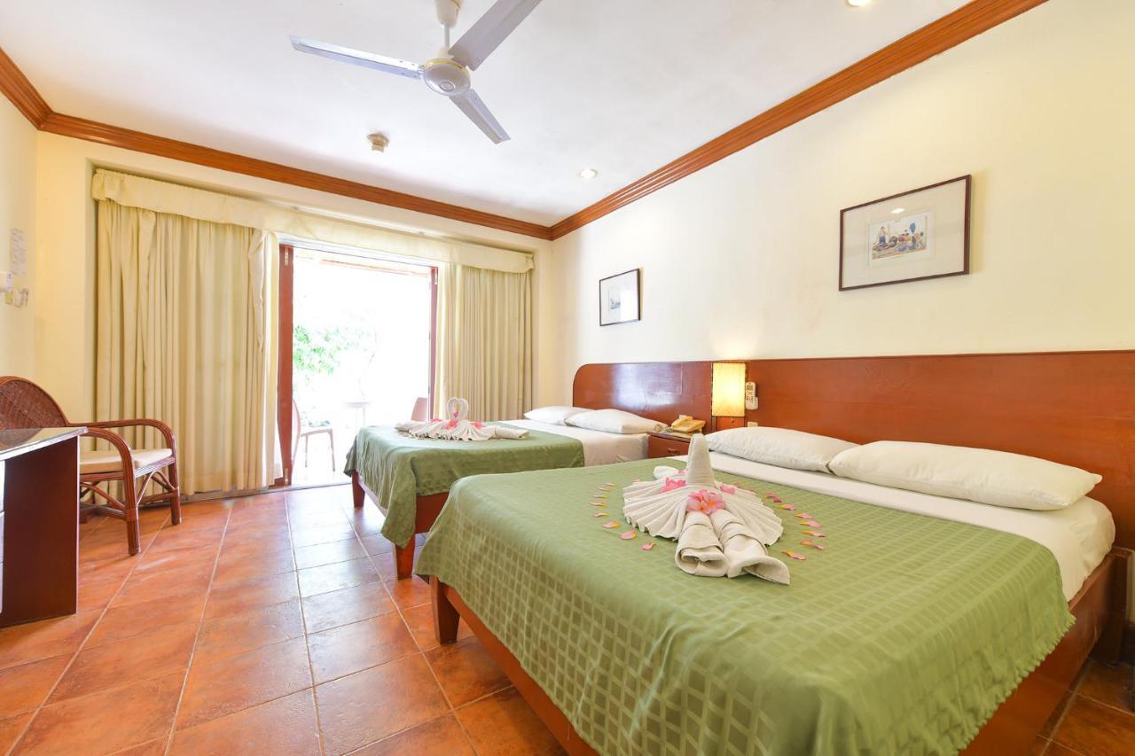 Hey Jude Resort Hotel Balabag  Экстерьер фото